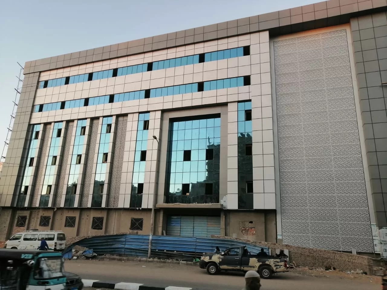 مستشفيات جامعة أسوان ترفع درجة الاستعداد القصوى لاستقبال عيد الفطر