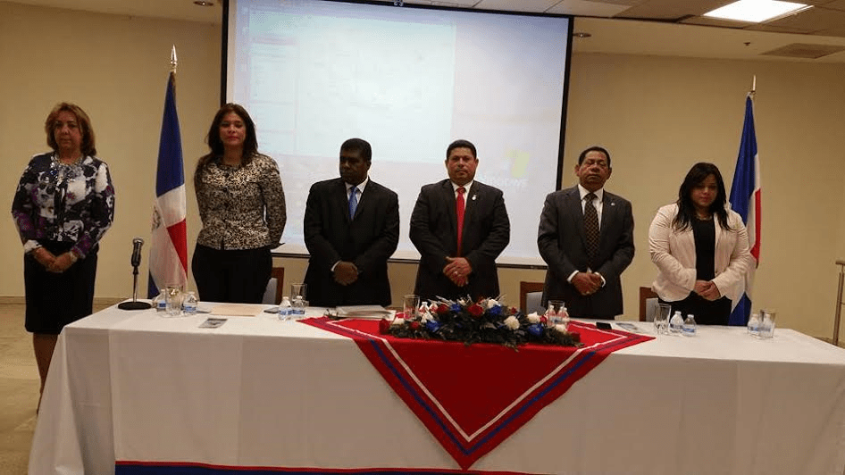 Gobierno dará seguro médico gratis a dominicanos residentes en el exterior