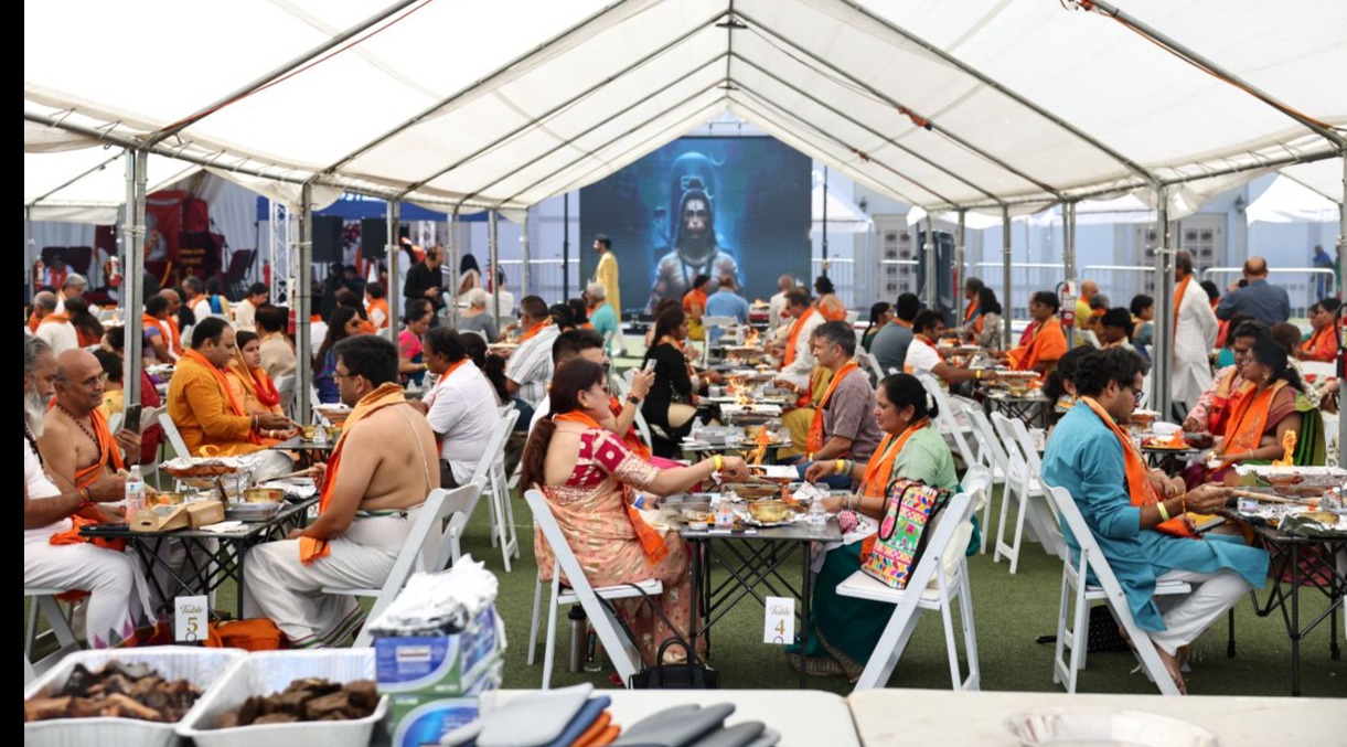 Chinmaya devotees chant Hanuman Chalisa in California as part of worldwide record 