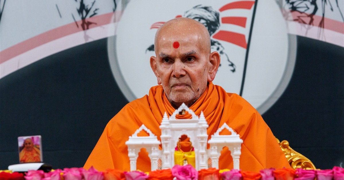 Eiffel Tower row: BAPS gets clean chit after monks’ visit
