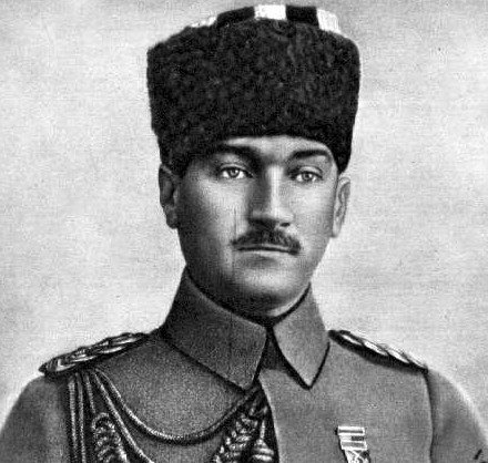 Ataturkcunun Gundemi Ataturk Osmanli Nin Esaret Ve Ihanetini Anlatiyor Prof Dr Cihan Dura Cihan Dura Guncelmeydan