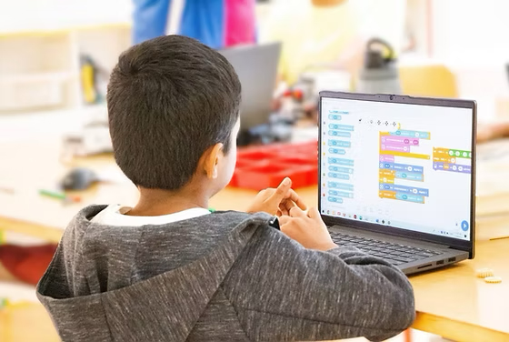 AlphaMinds Academy – Coding Scratch