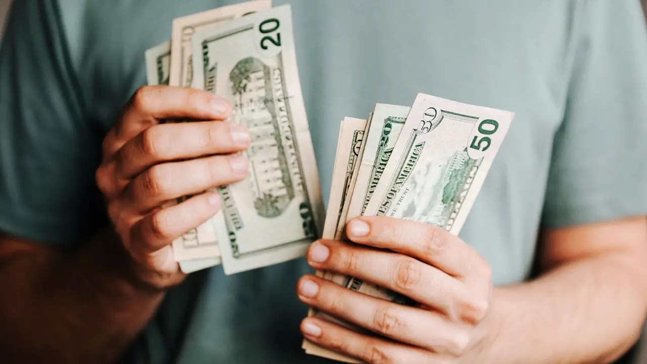 How much does it cost to advertise on social media