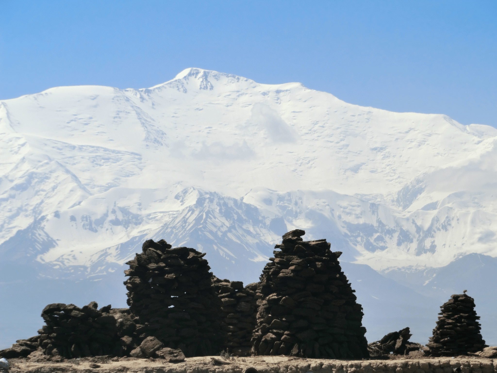Lenin_peak_.webp