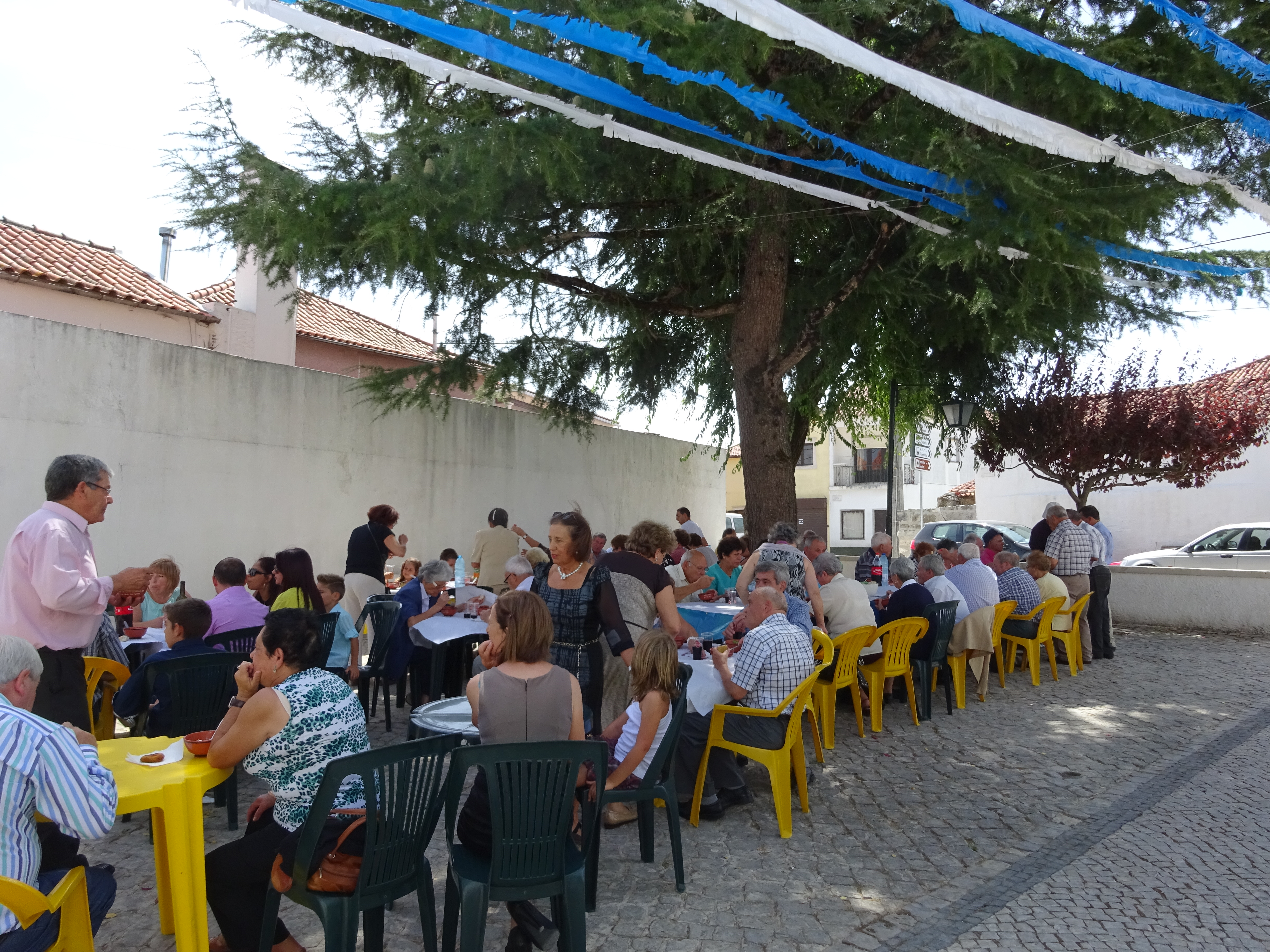 Almoço Convivio no Adro