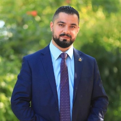 أبوخضير يكتب: نظام الإعلام الرقمي… بين ضرورة التنظيم وخشية التقييد ـ بقلم: سيف الدين أبوخضير