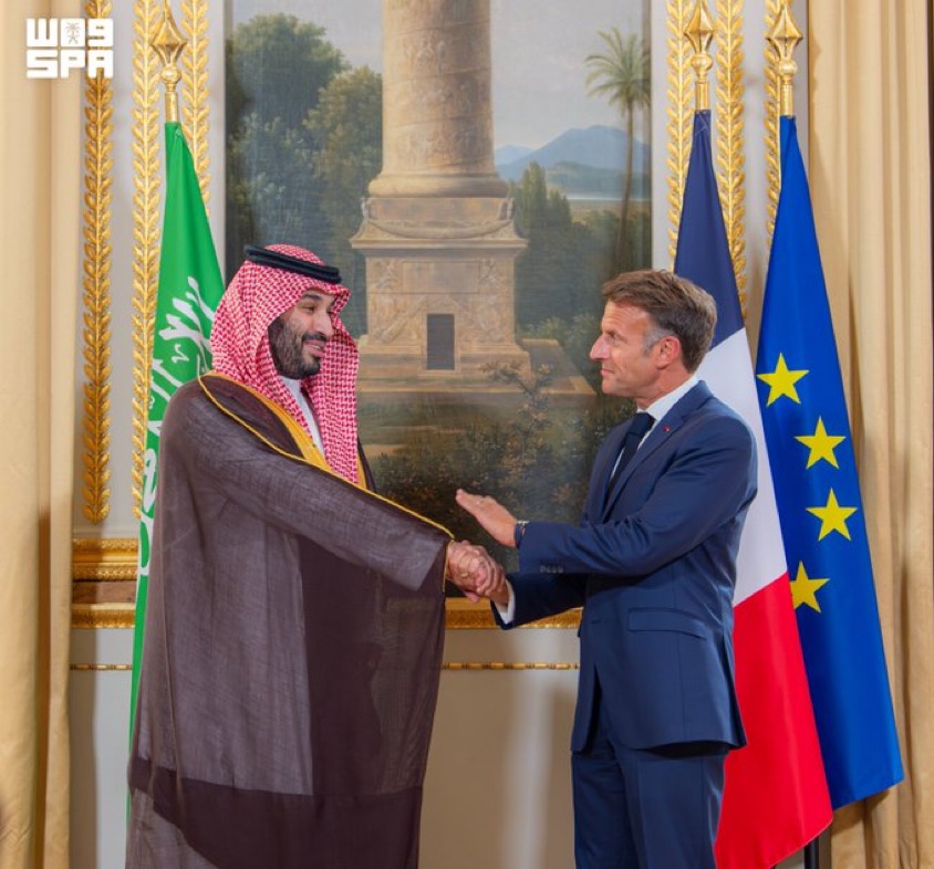 ولي العهد يلتقي الرئيس الفرنسي ويرأسان الاجتماع الأول لمجلس الشراكة الإستراتيجي بين البلدين