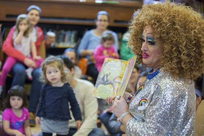 Can't we all agree Drag queens reading to toddlers is ridiculous?