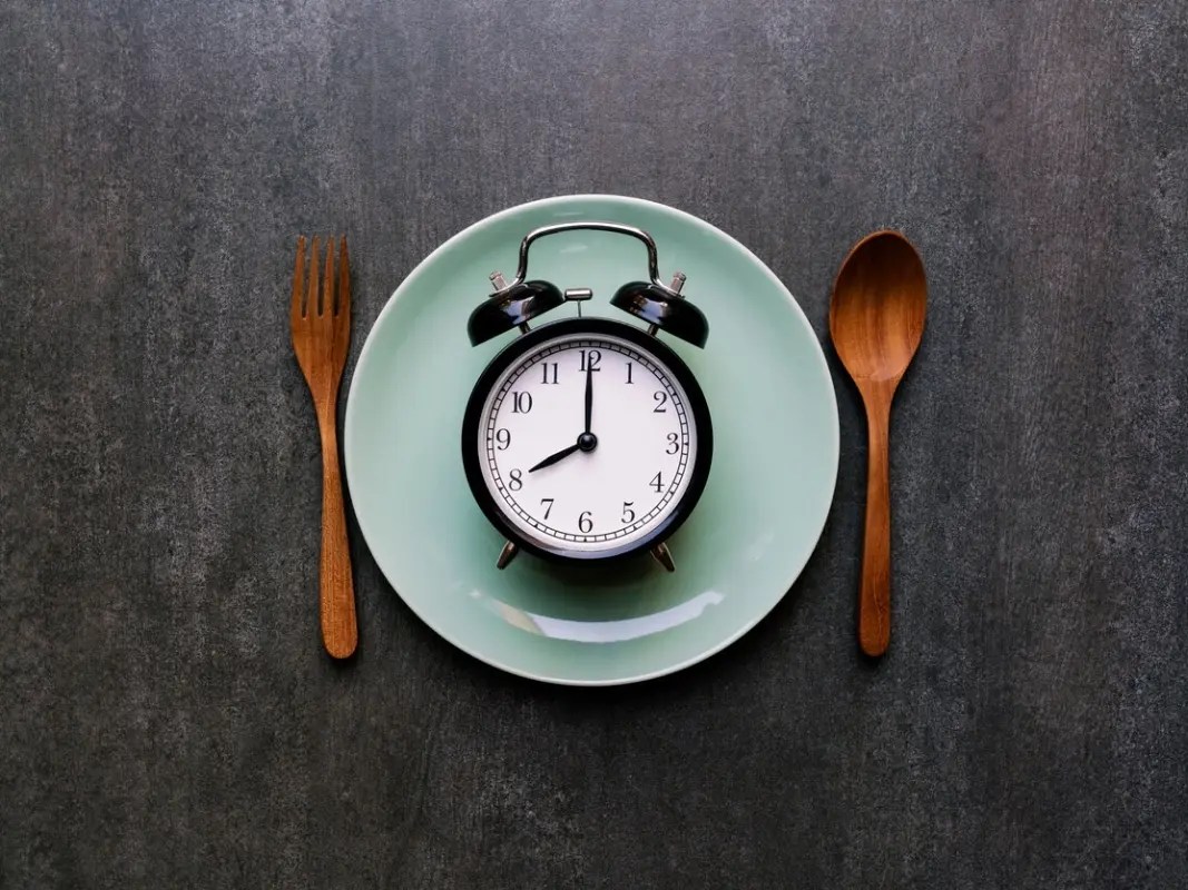 Fasting. The Bahá’í 19-Day Fast