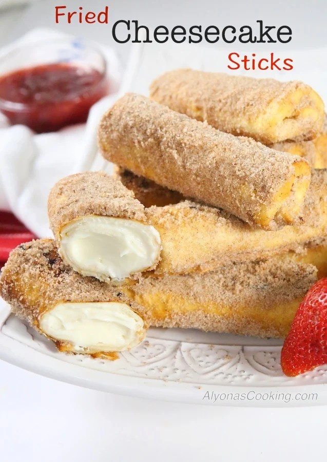 Deep-Fried Cheesecake (Cheesecake Chimichangas)
