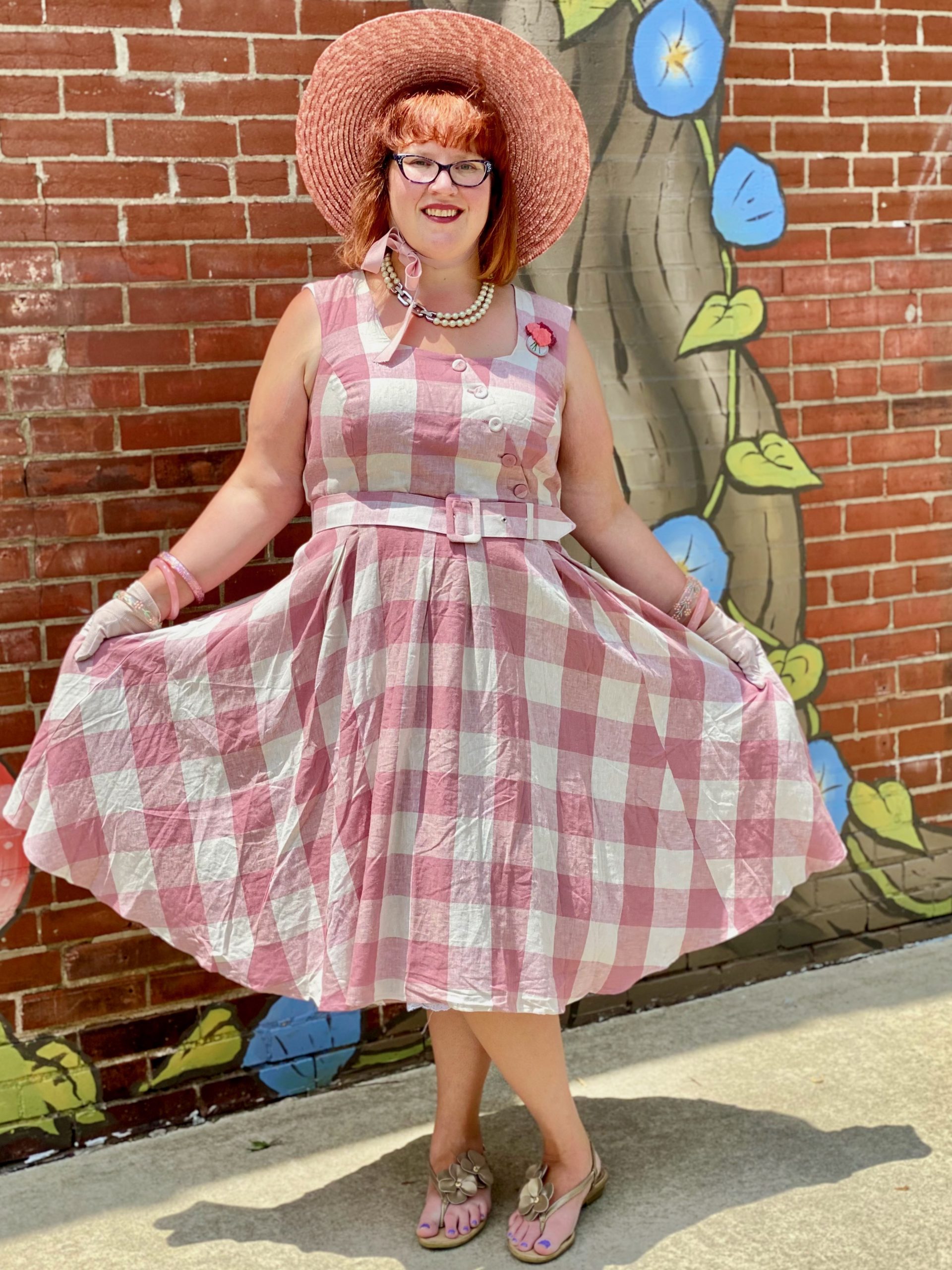old fashioned gingham dress Girl's Dress, Apron and Bonnet Set, MADE TO ORDER, Victorian – Timeless  Stitches main image 1