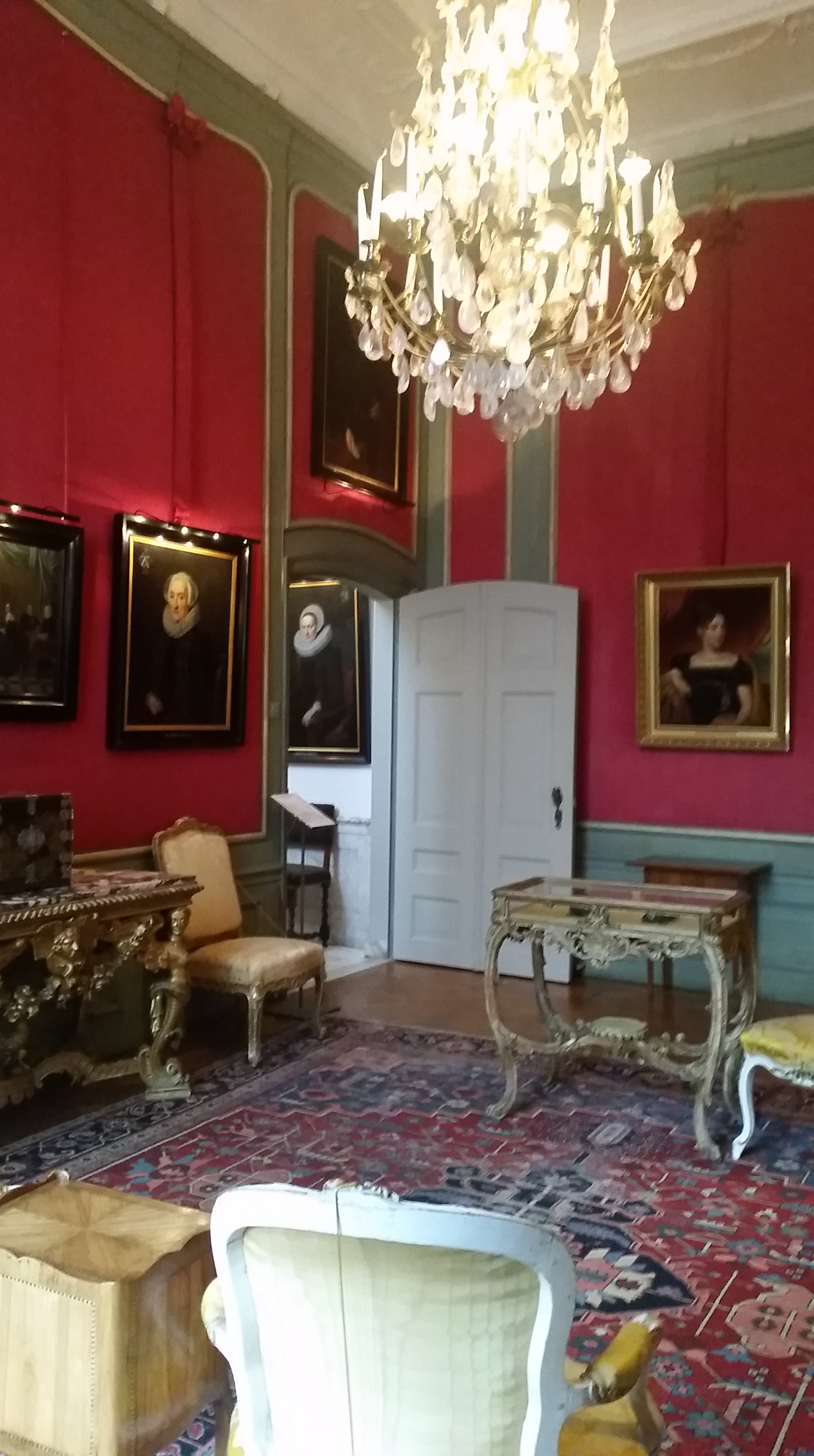 The Gentlemen's Room/Smoking Room