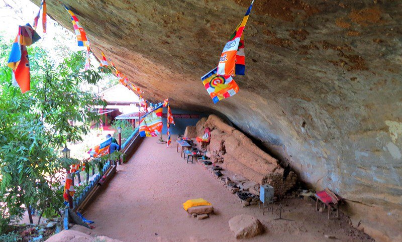 The cave with clay buddha statue which is considered to be the 2nd oldest in Sri Lanka at Hulan Nuge Tharulengala Rajamaha Viharaya