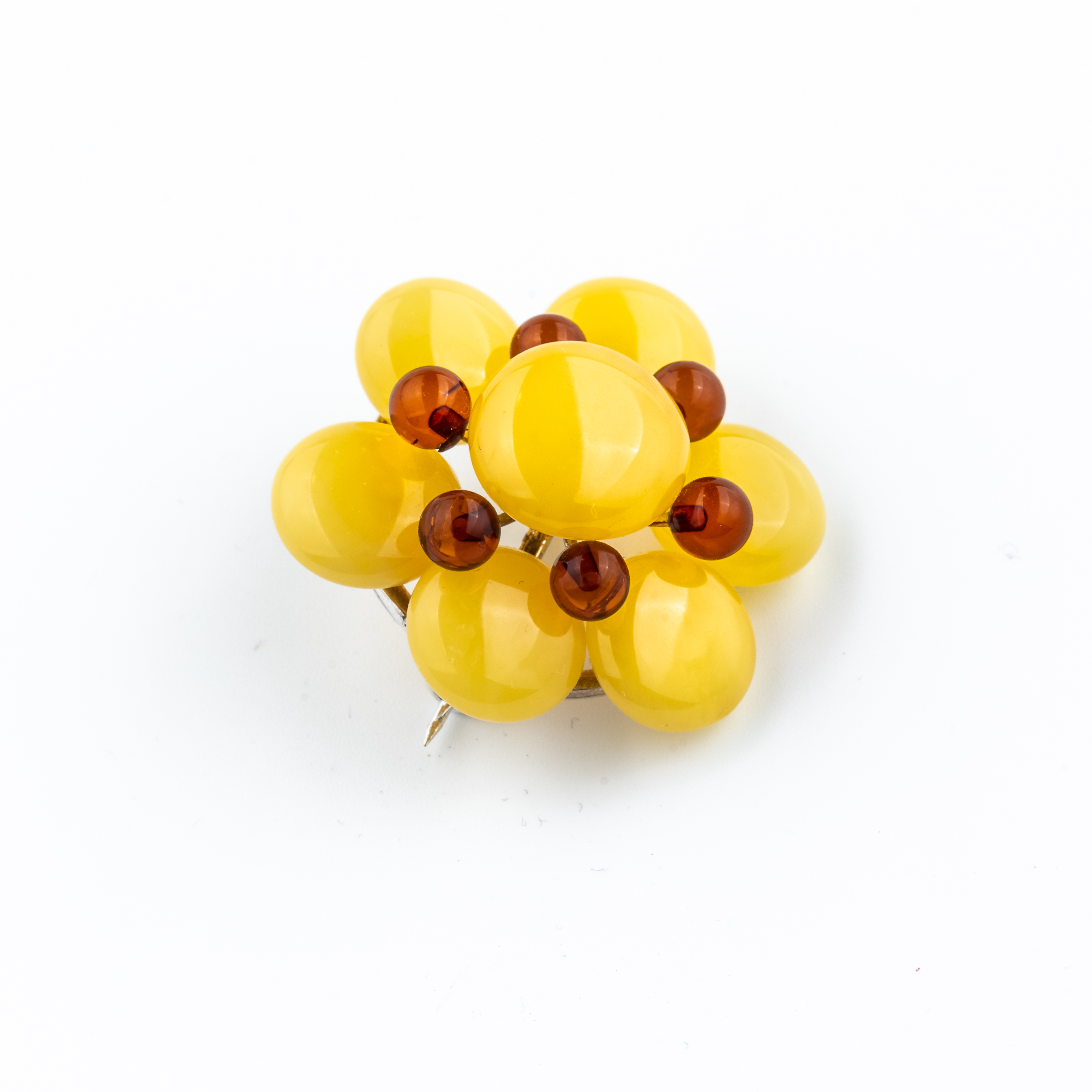 Natural Baltic Amber Brooch "Daisy"