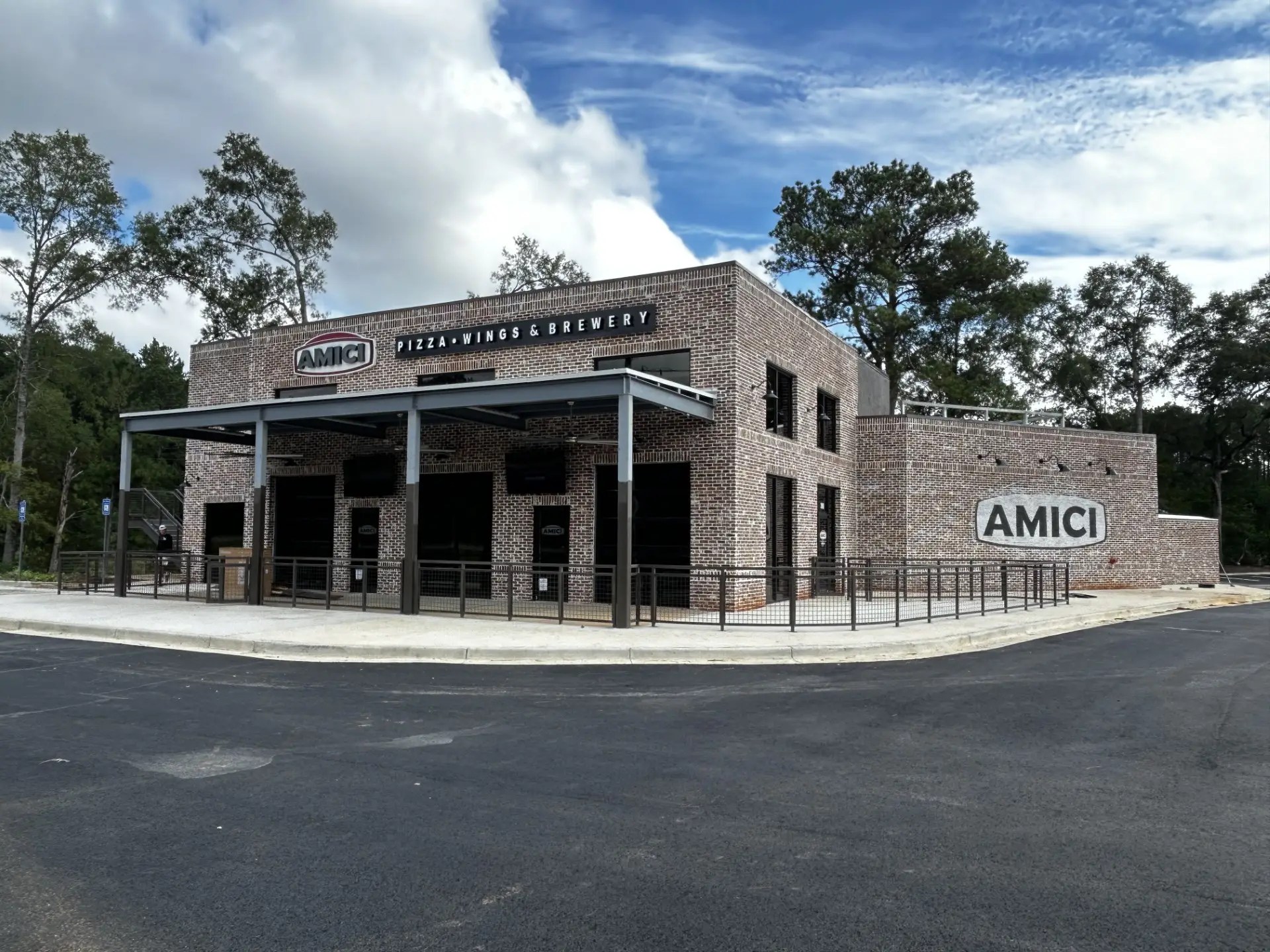 Amici Perry | Perry's Only Brewery & Sports Bar | Perry, GA