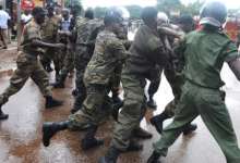 Conakry (AFP)© 2017 AFPGuinée-armée-massacre-enquête-justice