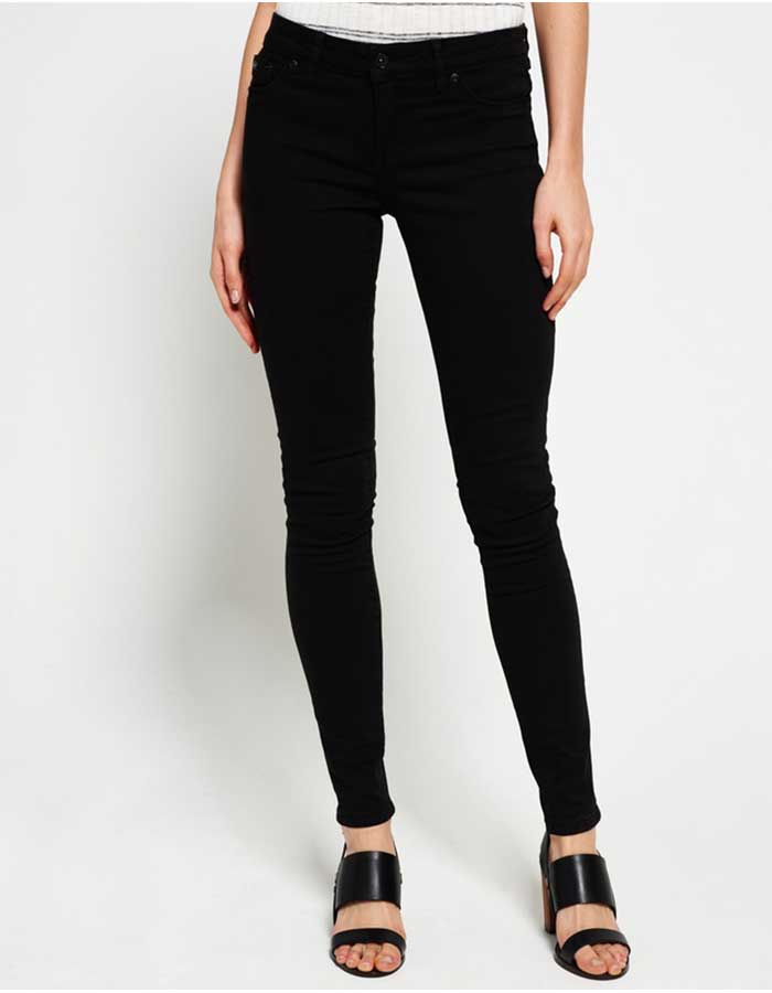 7 Comfy Jeggings That *Literally* Look 