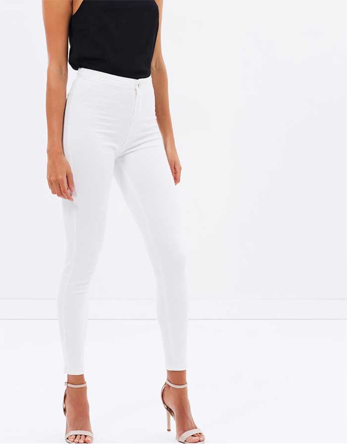 7 Comfy Jeggings That *Literally* Look 
