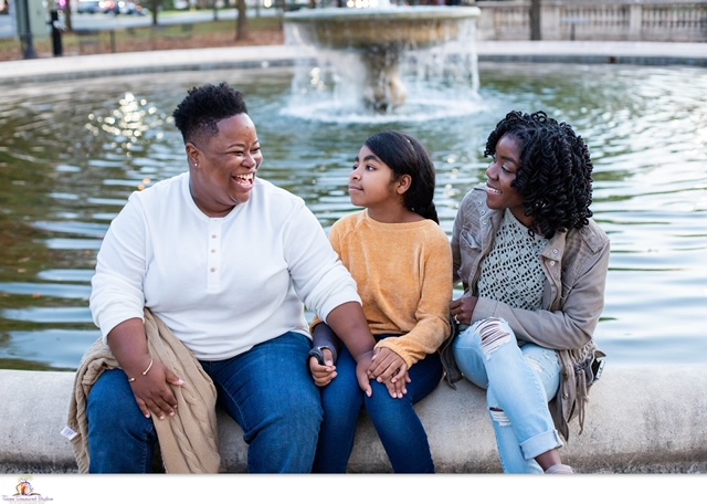 Chantel Tucker, Sheenah Gardener-Tucker and their daughter (307634)