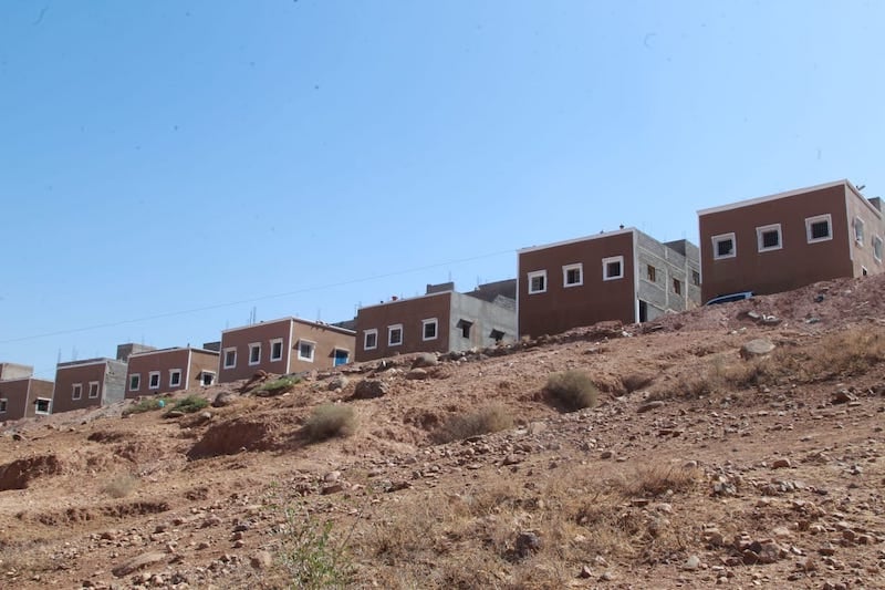 حر الصيف يكشف اختلالات مساكن إعادة الإعمار بالحوز ومطالب بمراجعة معايير البناء