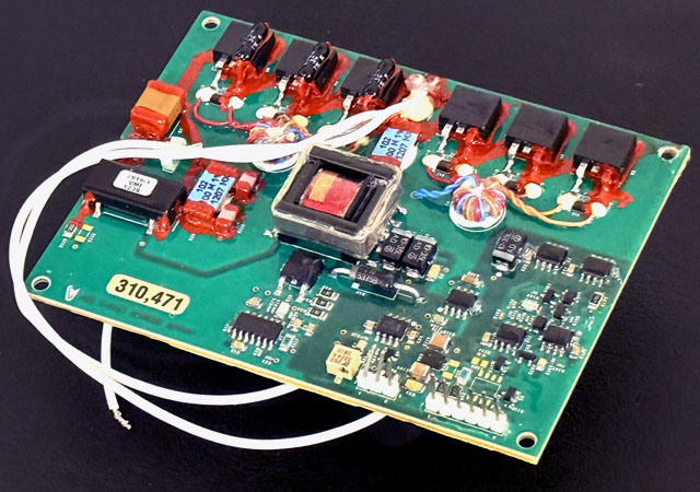 5 kV Pockels Cell Driver AMI Model 8261C