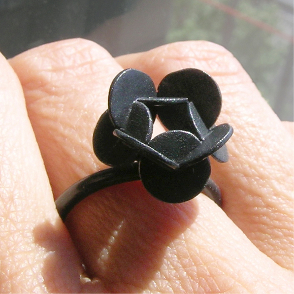 Anillo Flor grande
