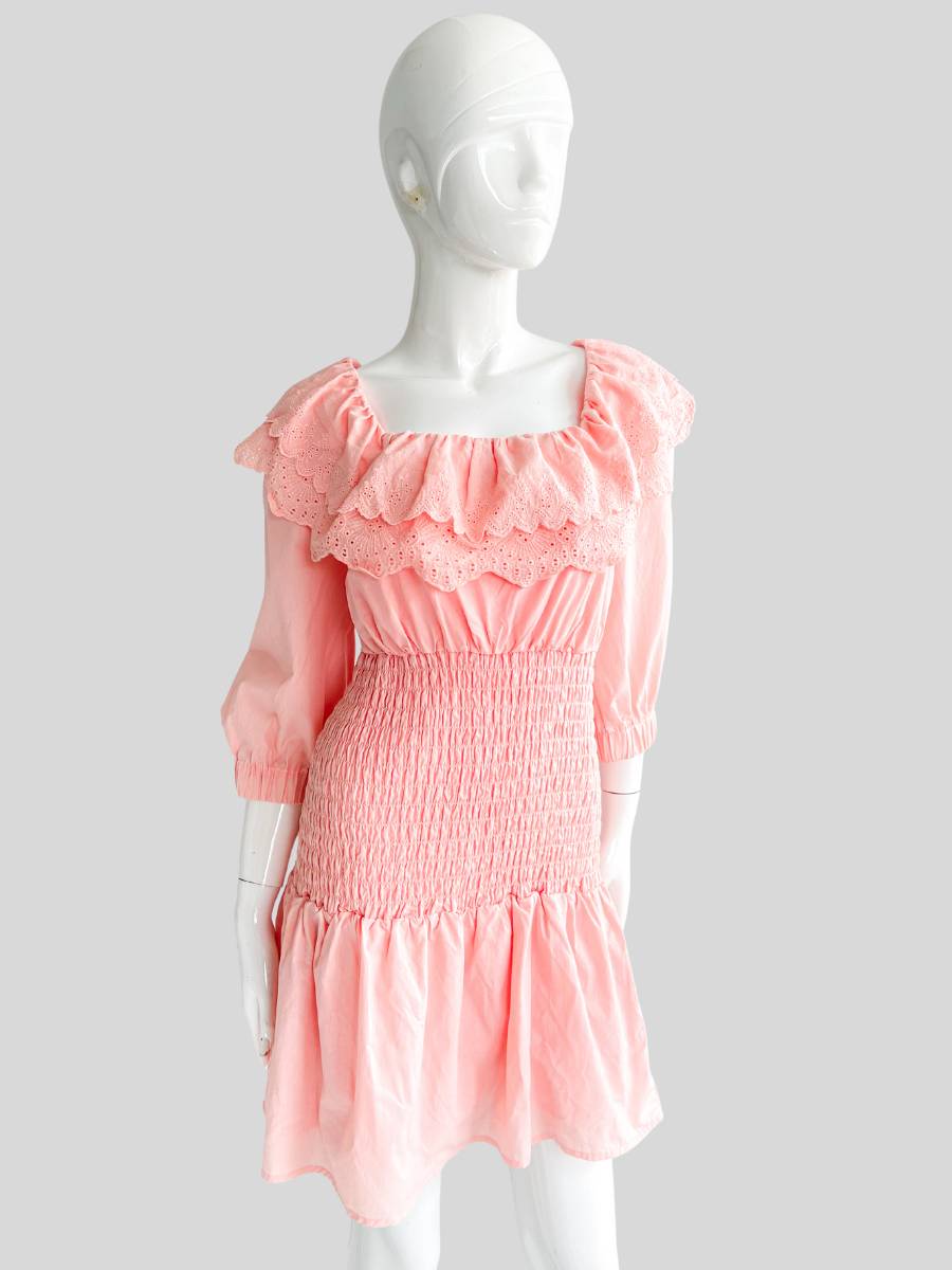Vestido Midi En Encajes Mangas 3/4 elegancia sin esfuerzo