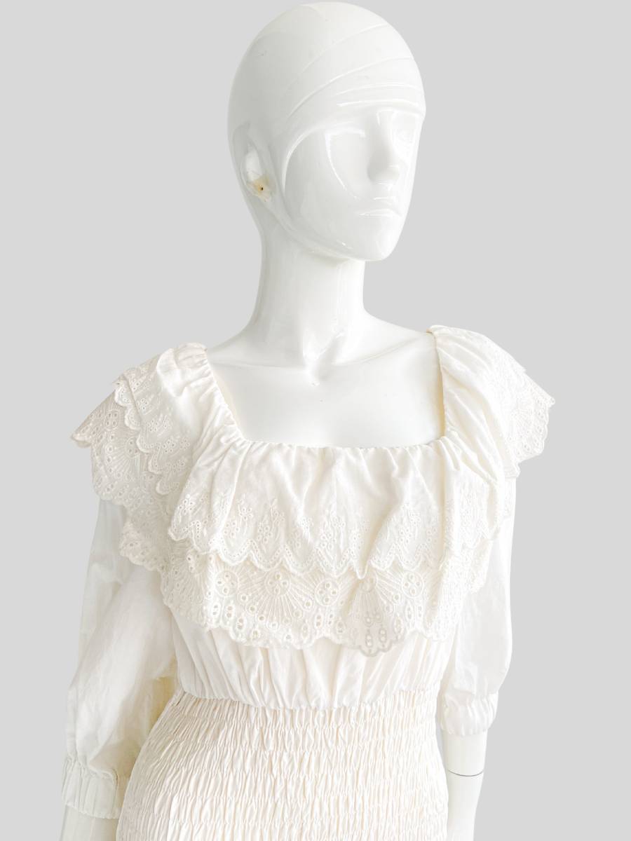 Vestido Midi En Encajes Mangas 3/4 elegancia sin esfuerzo