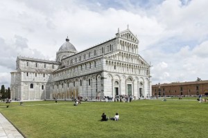 La cathédrale de Pise vue du nord-ouest.