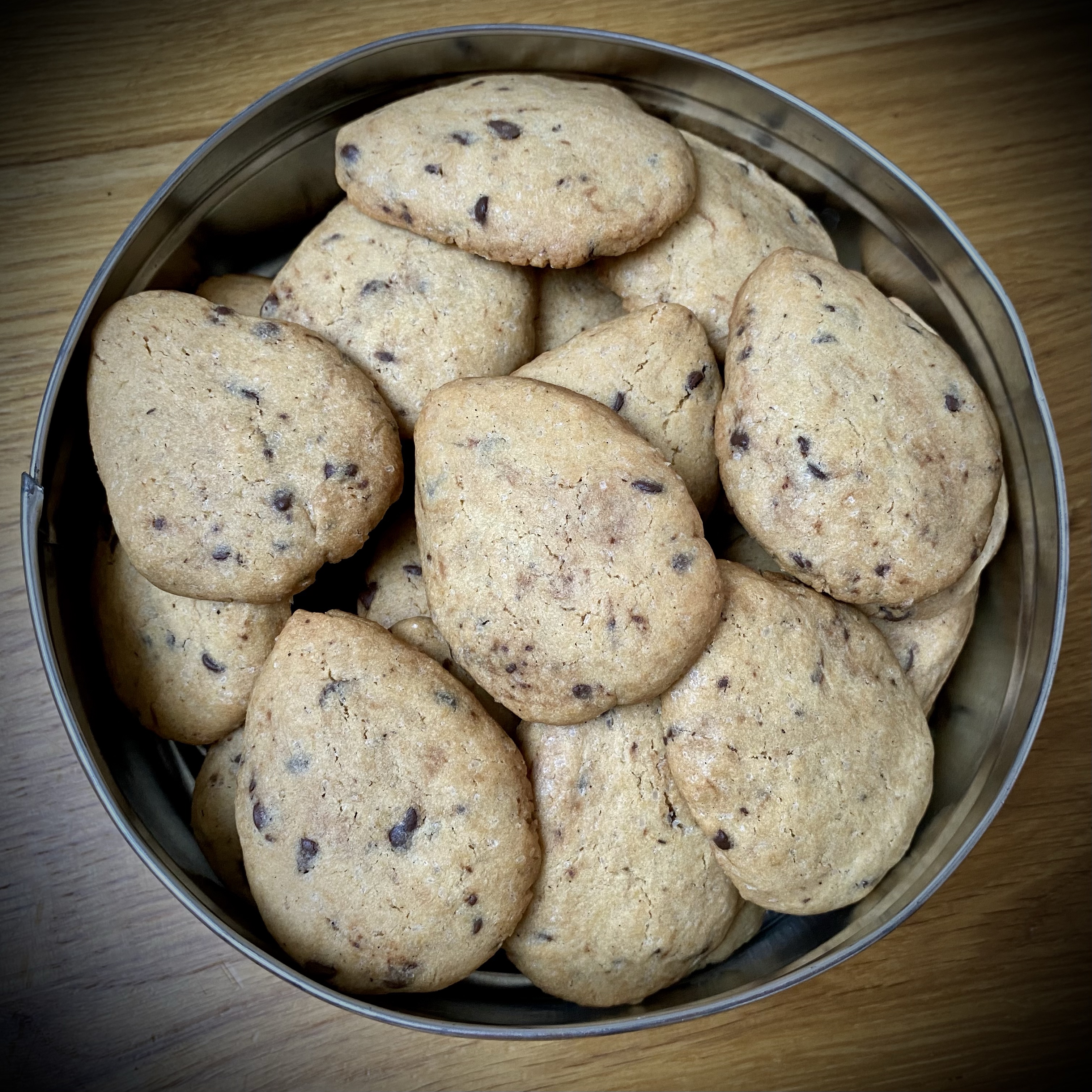 Biscotti con gocce di cioccolato