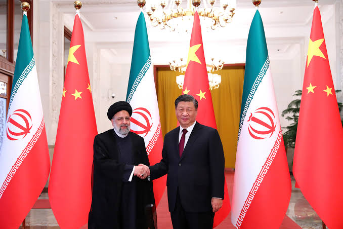 China refuerza sus vínculos con Irán en medio de la escalada militar en Medio Oriente