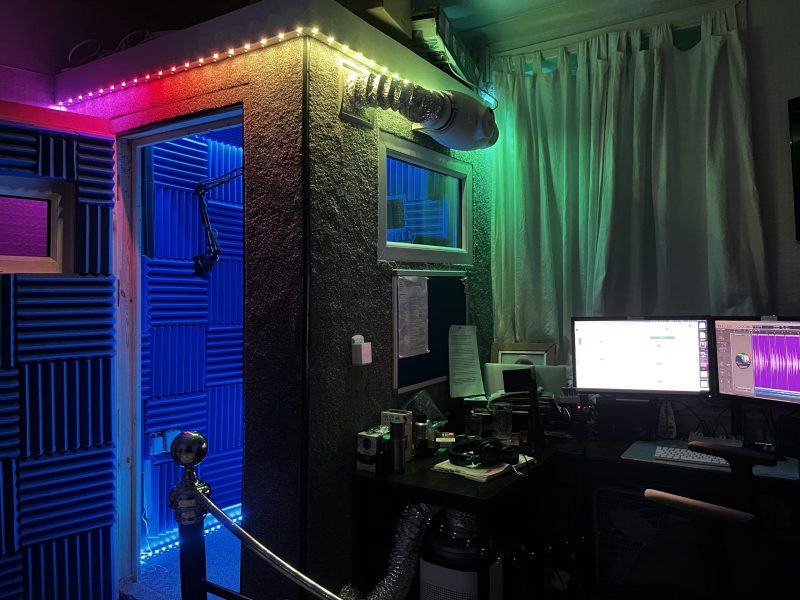 Andi Dawson home studio