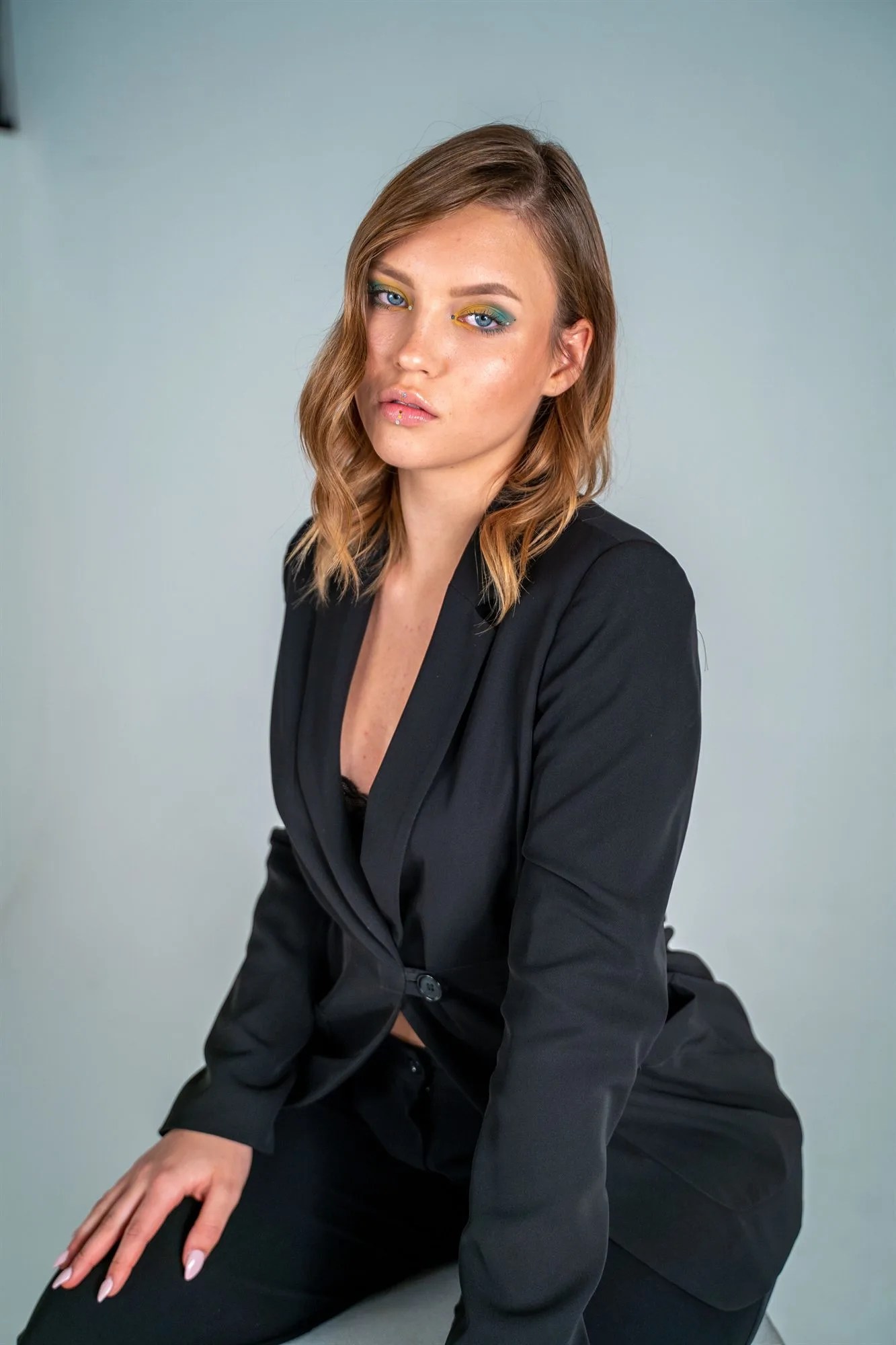 Capelli lunghi mossi con sfumature color miele