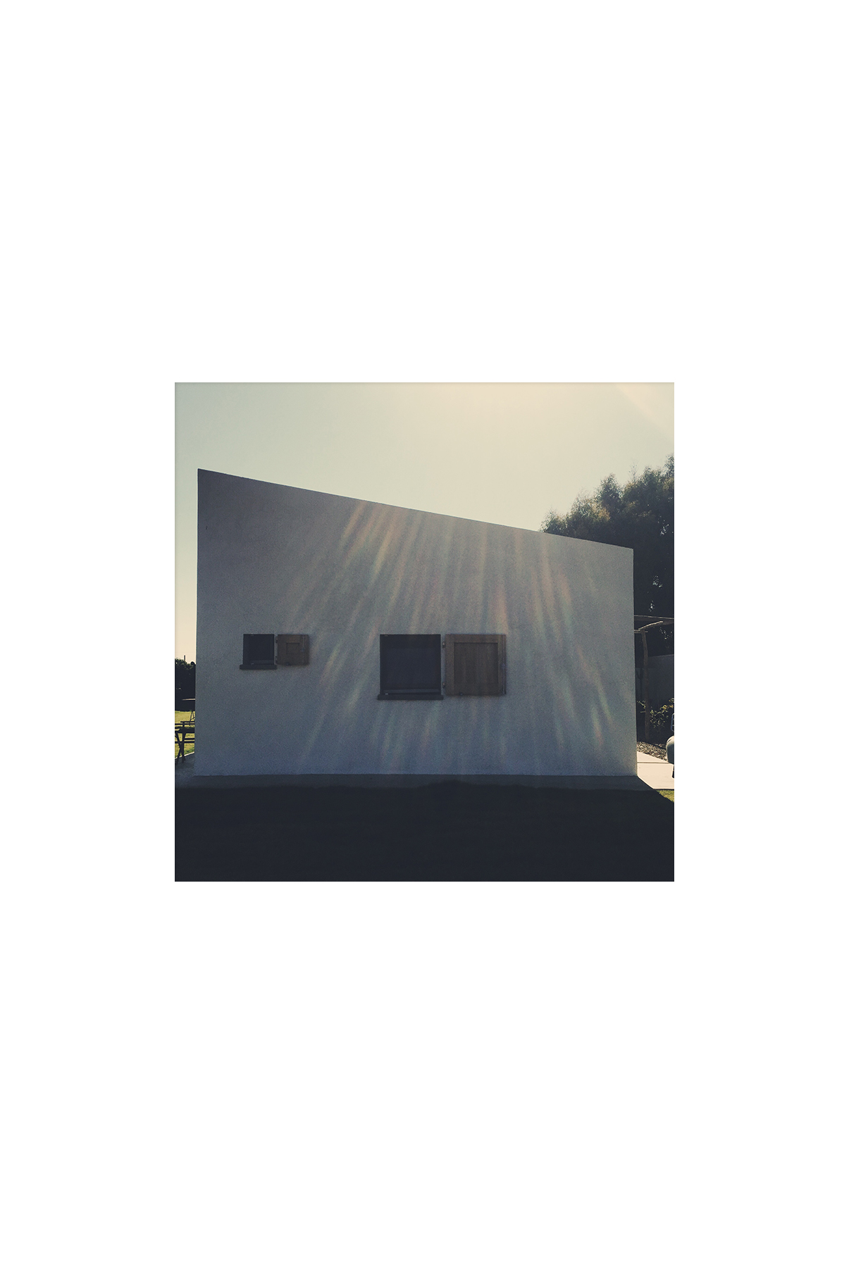 La doble vida IV (V), 2017- Fotografía color -15 x 10 cm