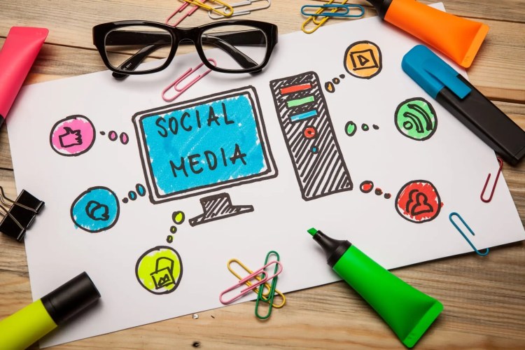 Social media concept • Andrew Roche Social media tips