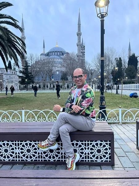 Cirurgia capilar de Kaio Alves na Turquia foi um sucesso