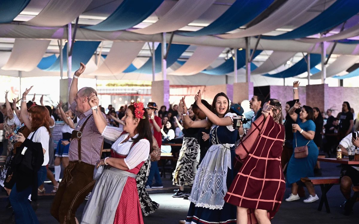 Chuvas recordes adiam primeiro dia da São Paulo Oktoberfest