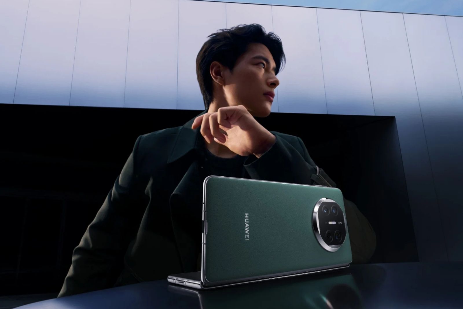 HUAWEI's new Mate X5 is the slimmest foldable phone on the Market