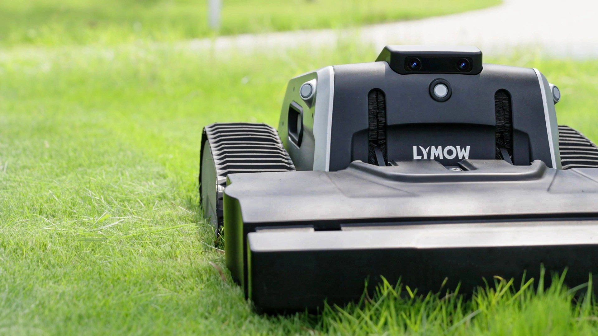 Lymow One Opens Pre-Sale with Smarter, Stronger Robotic Mower for Summer Lawns