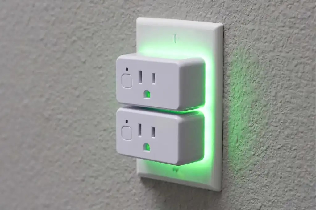 Shelly Plug US Gen4: Smart Plug with Matter, Wi-Fi, Zigbee, and Energy Monitoring
