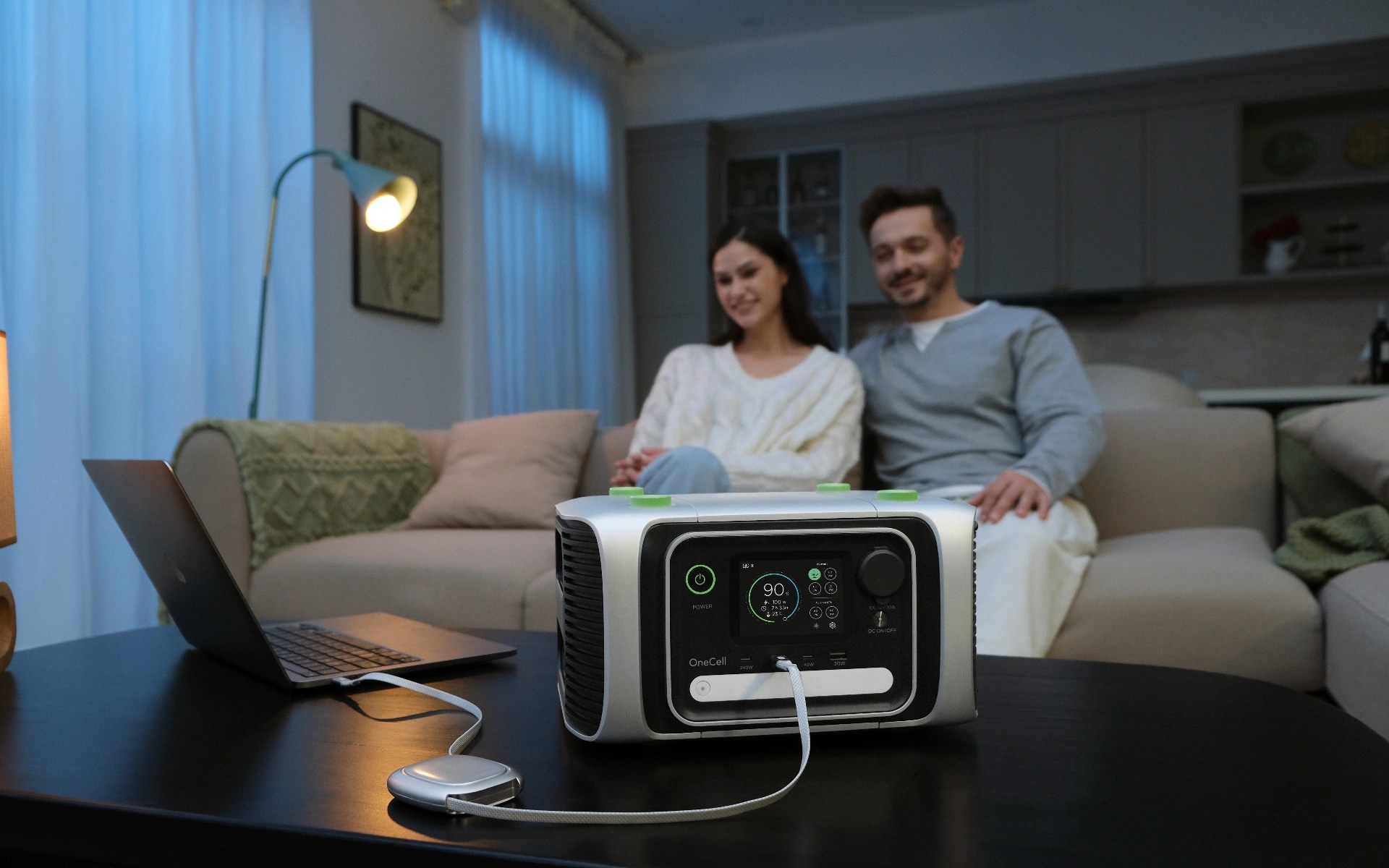 TALIX Zeta Launches World’s First Master/Slave-Free Parallel Charging Power Station