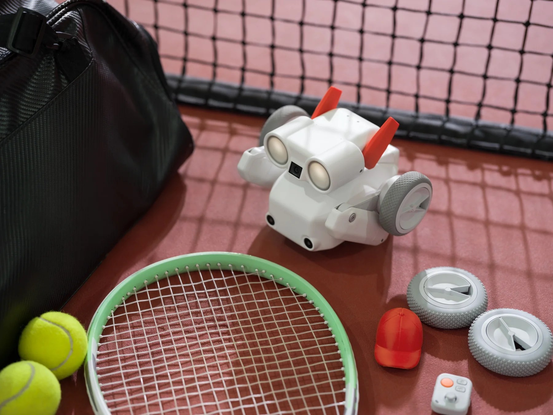 androidguys.com - Meet Beni: The All-Terrain Robot Capturing Life's Moments