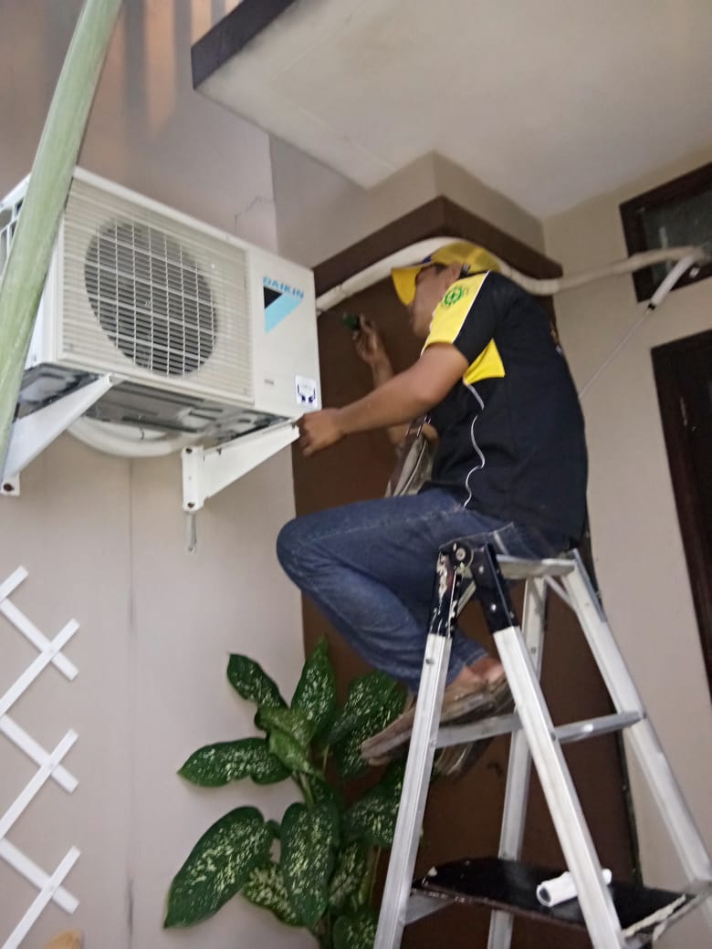 Jasa Service AC Di Jatibening Dua