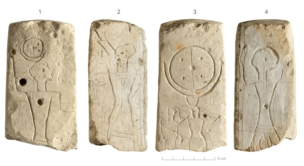 Lidar Höyük limestone prism: schematic crescent-boat and quartered disk; Middle Bronze Age, Şanlıurfa Museum. Image courtesy of the Şanlıurfa Müzesi Müdürlüğü (Luwian Studies #5076).