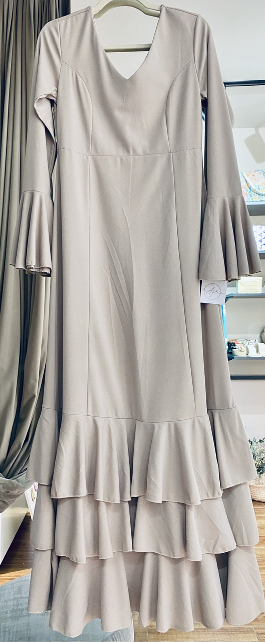 VESTIDO DE FLAMENCA BEIGE