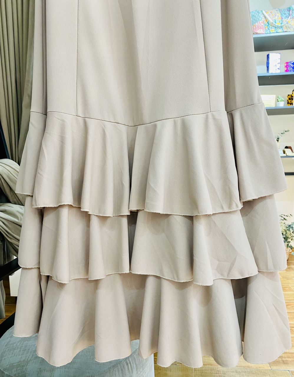 VESTIDO DE FLAMENCA BEIGE: imagen 2