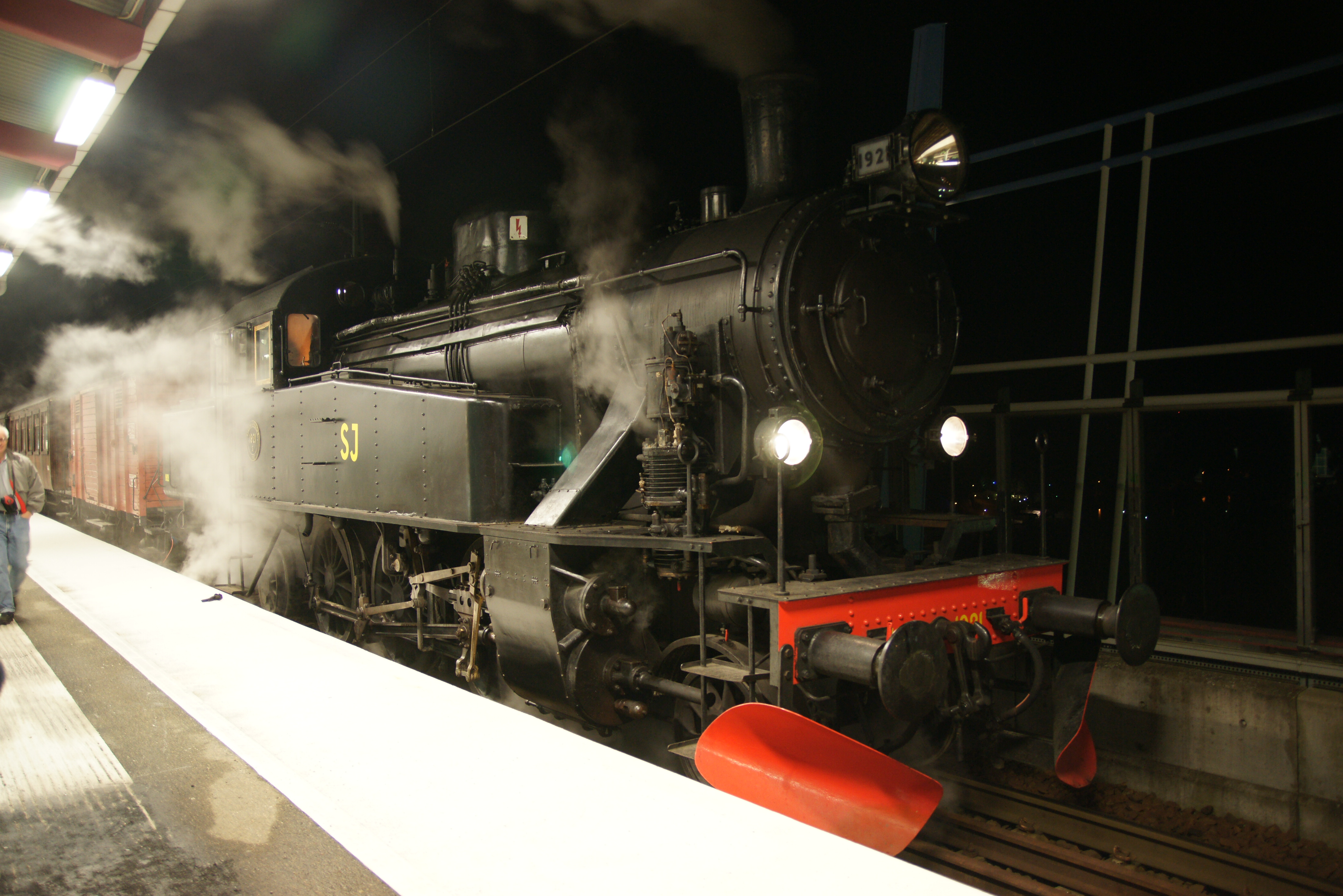 S1 1921 på Södertälje Södra 2012