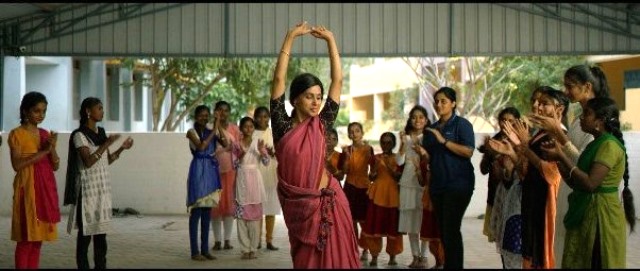 நீல நிறச் சூரியன்