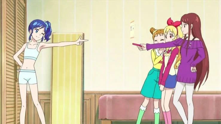 【画像】最近の女児アニメ、ガチでロ の下着を晒しててエッチ