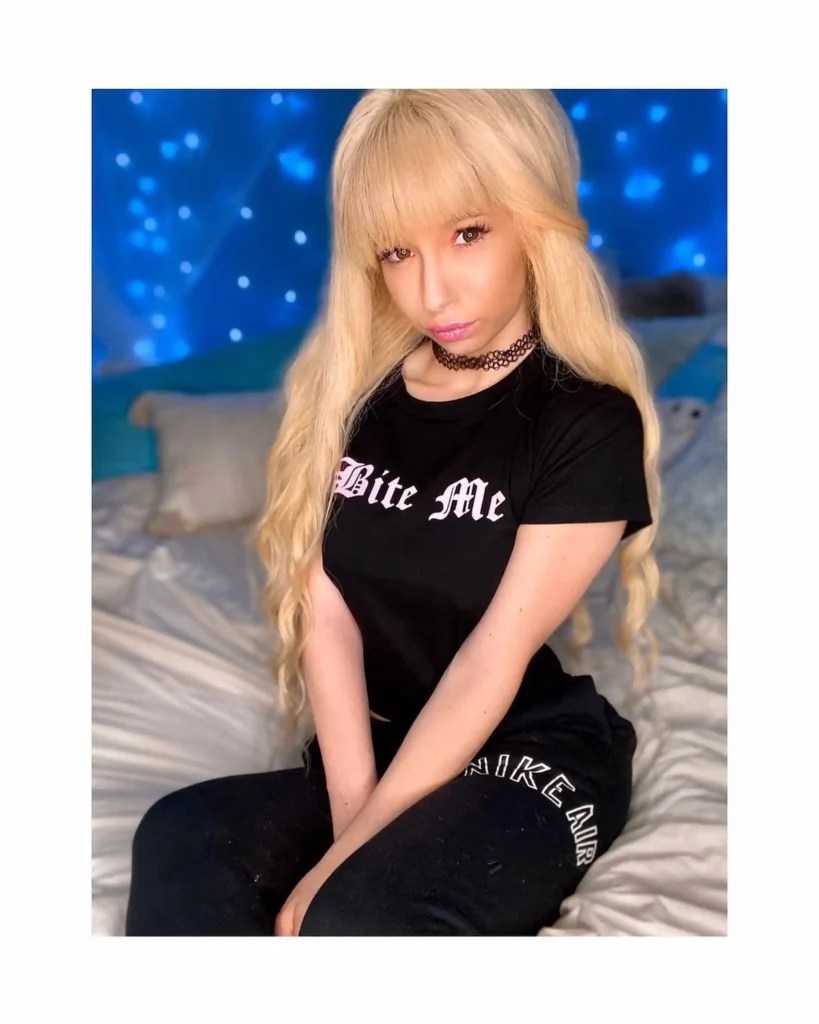 GspotPdx on X: Friday 10 am to 6 come see Emily @Gspot_Findit !! ❤️  t.coQ1xIV7lPku  X